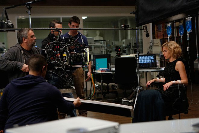 LucBessonJessicaForde-UniversalPictures-660x440